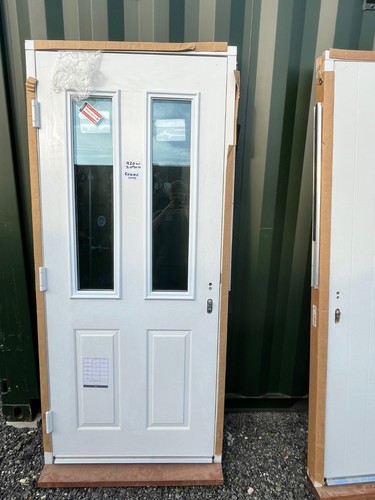 Composite front door - front,